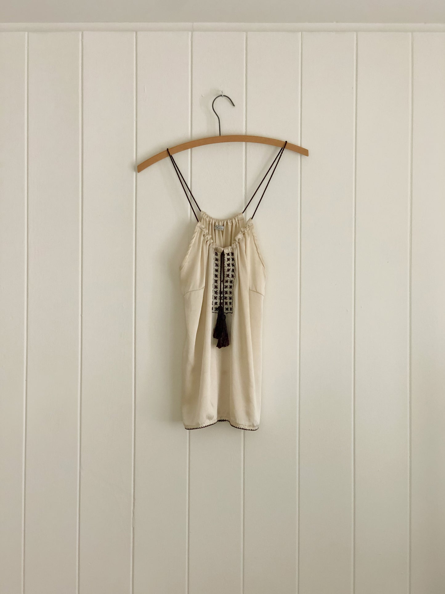 Embroidered Scrunched Tank Top